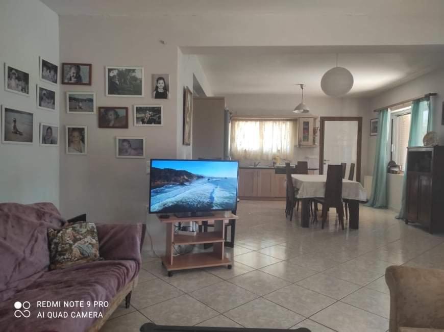 Pleasant House With Garden!! Villa Anavyssos Luaran gambar